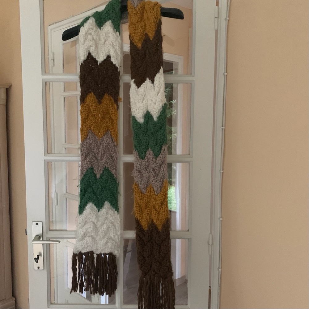 Long thick multicolored wool scarf